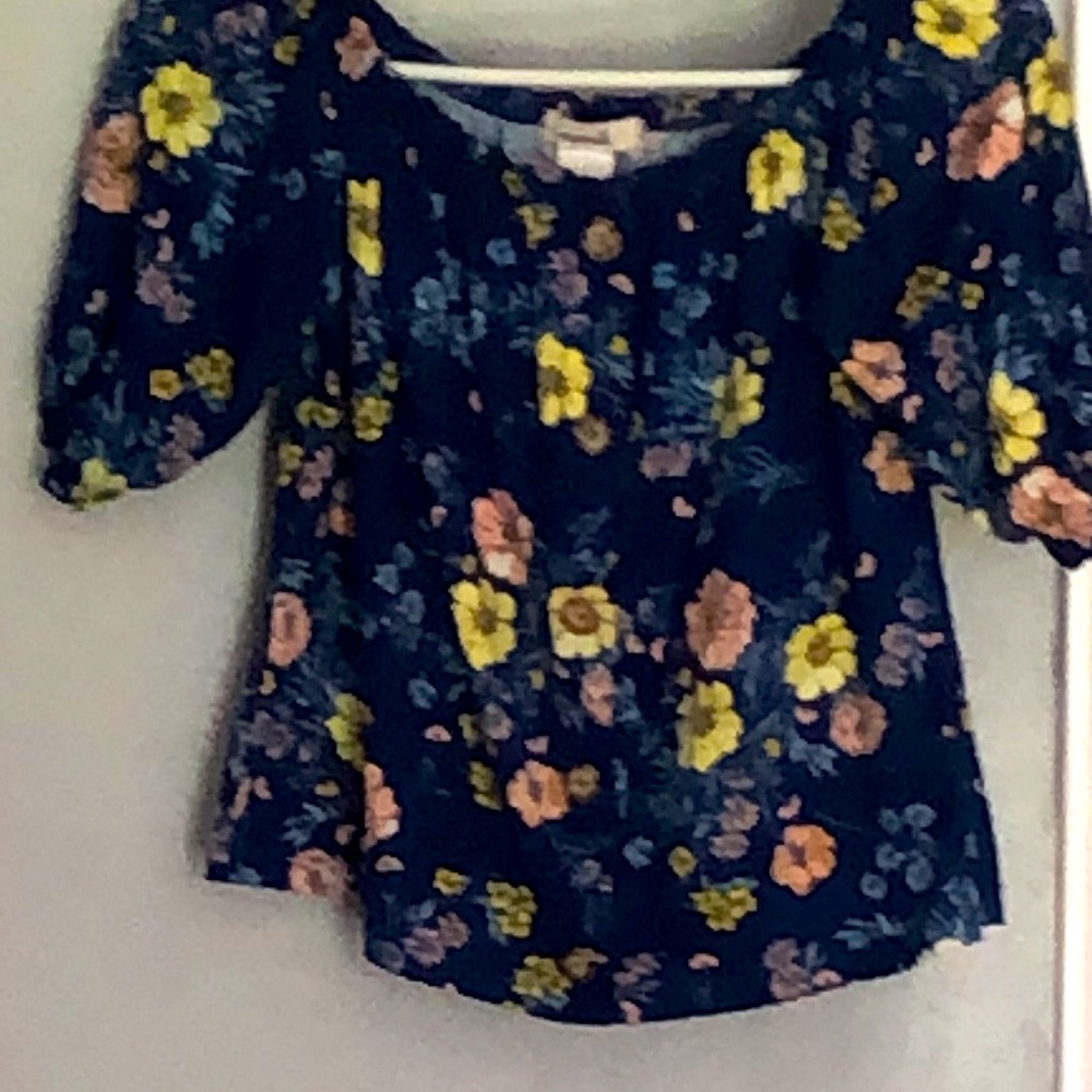 Navy blue floral crop top